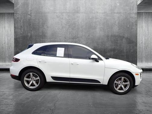 2018 Porsche Macan AWD