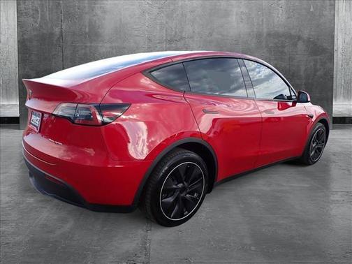 2022 Tesla Model Y Long Range Dual Motor All-Wheel Drive