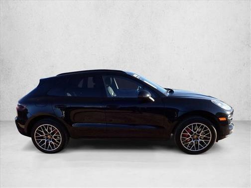2017 Porsche Macan Turbo