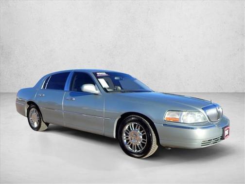 2007 Lincoln Town Car Signature