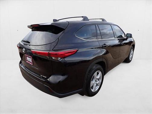 2021 Toyota Highlander LE