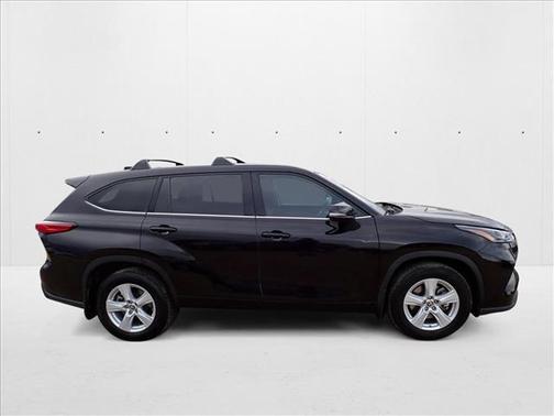 2021 Toyota Highlander LE