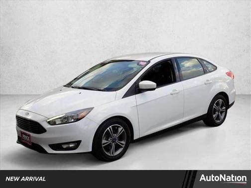 Oxford White 2018 Ford Focus SE