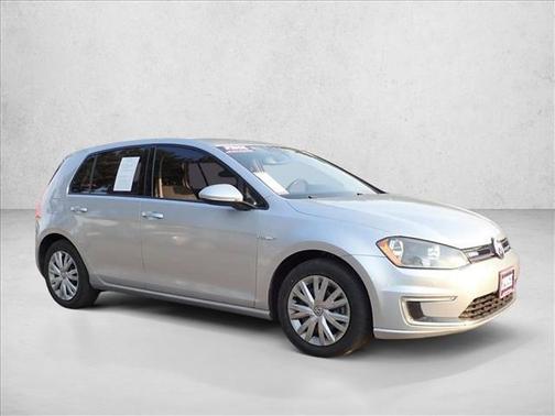 Reflex Silver Metallic 2015 Volkswagen e-Golf Limited Edition