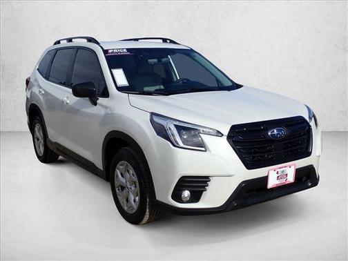 Crystal White Pearl 2023 Subaru Forester Base