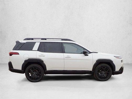 Crystal White Pearl 2026 Subaru Outback Limited XT