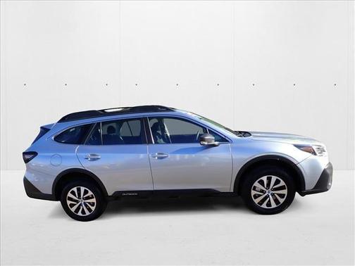 2022 Subaru Outback Base