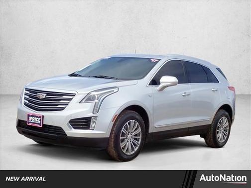 Radiant Silver Metallic 2017 Cadillac XT5 Luxury