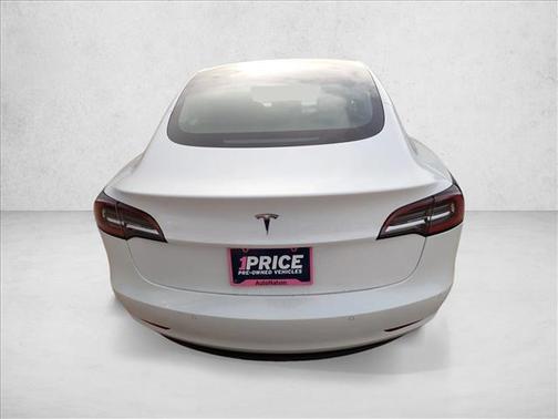 2019 Tesla Model 3 Mid Range