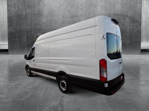 2022 Ford Transit-250 Base
