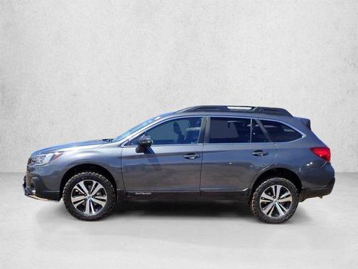 Magnetite Gray Metallic 2018 Subaru Outback 3.6R Limited