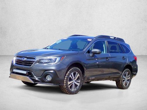 Magnetite Gray Metallic 2018 Subaru Outback 3.6R Limited