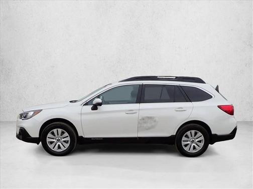 Crystal White Pearl 2019 Subaru Outback 2.5i Premium