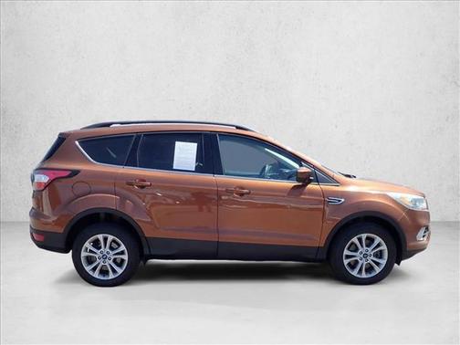 Canyon Ridge Metallic 2017 Ford Escape SE