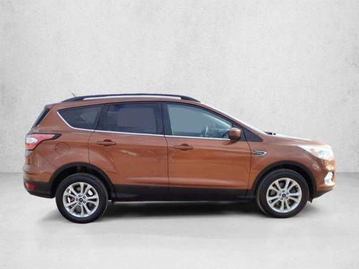 Canyon Ridge Metallic 2017 Ford Escape SE
