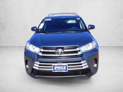 Shoreline Blue Pearl 2017 Toyota Highlander XLE