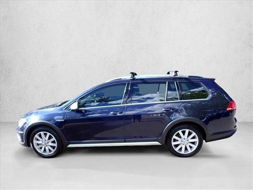 Night Blue Metallic 2017 Volkswagen Golf Alltrack TSI S