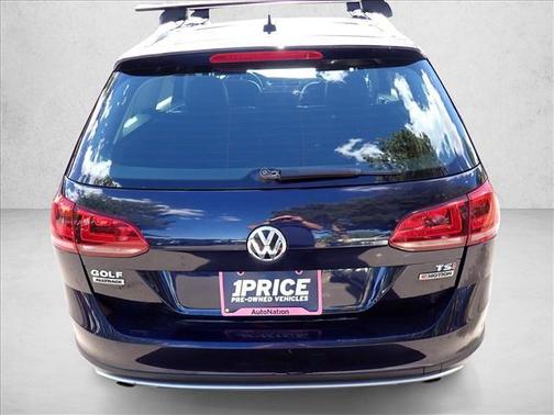 Night Blue Metallic 2017 Volkswagen Golf Alltrack TSI S
