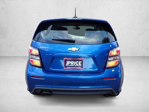2017 Chevrolet Sonic LT