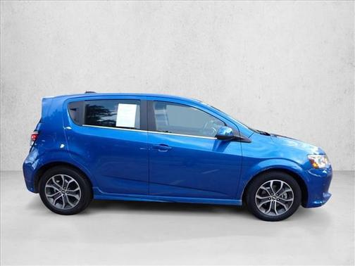2017 Chevrolet Sonic LT