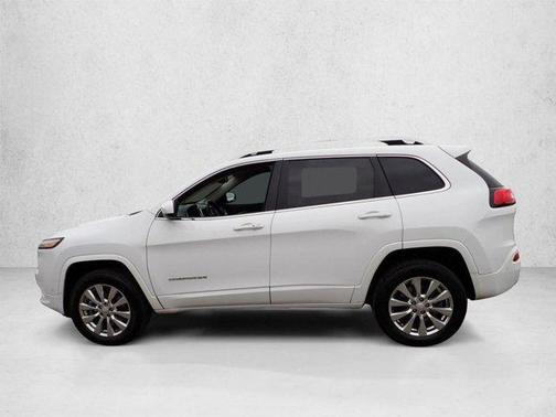 Bright White Clearcoat 2017 Jeep Cherokee Overland