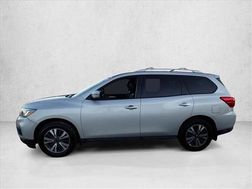 2017 Nissan Pathfinder SL