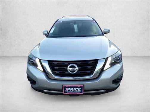 2017 Nissan Pathfinder SL