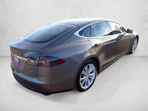 2016 Tesla Model S 90D