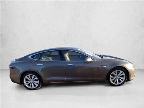 2016 Tesla Model S 90D