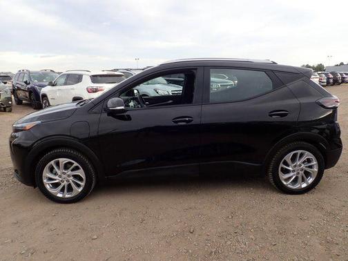 Mosaic Black Metallic 2023 Chevrolet Bolt EUV FWD LT