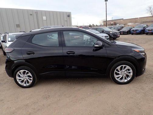 Mosaic Black Metallic 2023 Chevrolet Bolt EUV FWD LT
