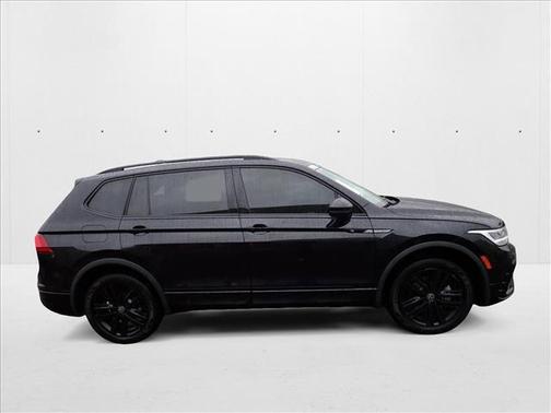 2022 Volkswagen Tiguan 2.0T SE R-Line Black 4MOTION