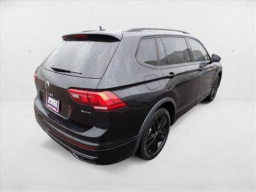 2022 Volkswagen Tiguan 2.0T SE R-Line Black 4MOTION