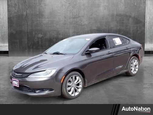 2015 Chrysler 200 S