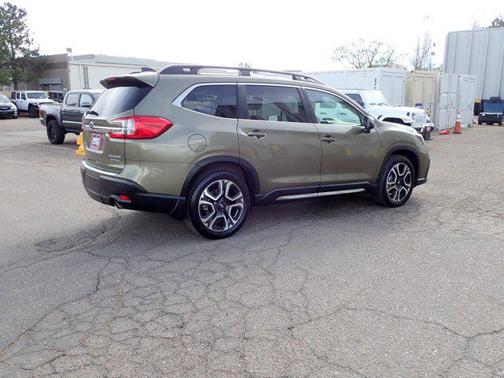Autumn Green Metallic 2023 Subaru Ascent Limited 7-Passenger