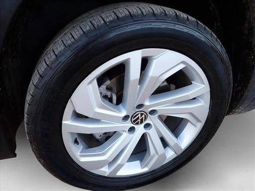 2022 Volkswagen Atlas 3.6L SE w/Technology