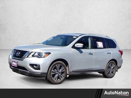 2017 Nissan Pathfinder Platinum