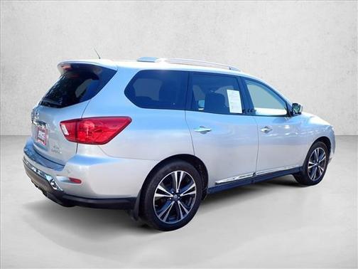 2017 Nissan Pathfinder Platinum