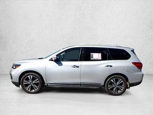 2017 Nissan Pathfinder Platinum