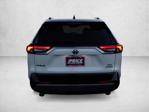 Blizzard Pearl/Midnight Black Metallic 2021 Toyota RAV4 Hybrid SE