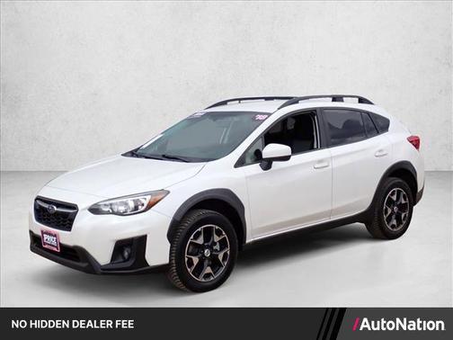 Crystal White Pearl 2018 Subaru Crosstrek 2.0i Premium