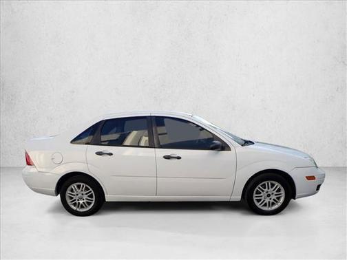2005 Ford Focus ZX4 SE