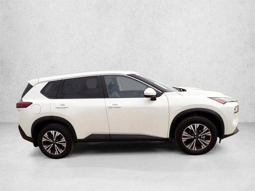 Pearl White Tricoat 2023 Nissan Rogue SV