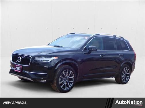 2017 Volvo XC90 T6 Momentum
