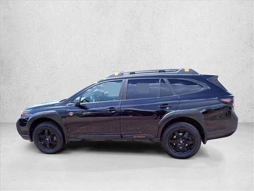 Crystal Black Silica 2022 Subaru Outback Wilderness