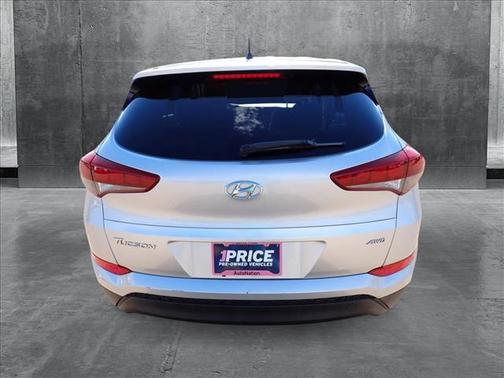 2018 Hyundai TUCSON SE