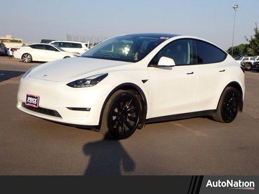 2023 Tesla Model Y Long Range Dual Motor All-Wheel Drive