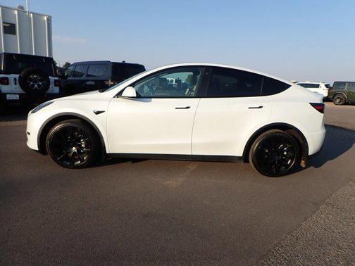 2023 Tesla Model Y Long Range Dual Motor All-Wheel Drive