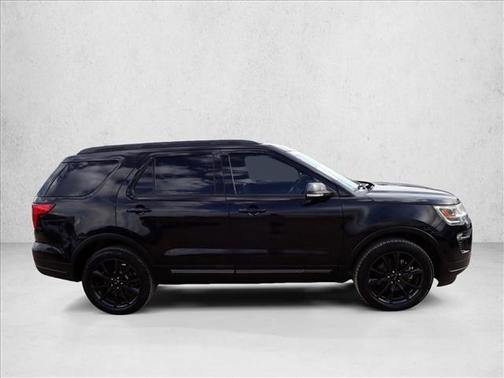 Agate Black Metallic 2019 Ford Explorer XLT