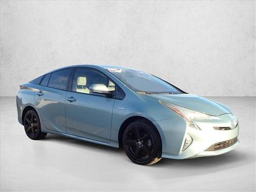 2016 Toyota Prius Three Touring